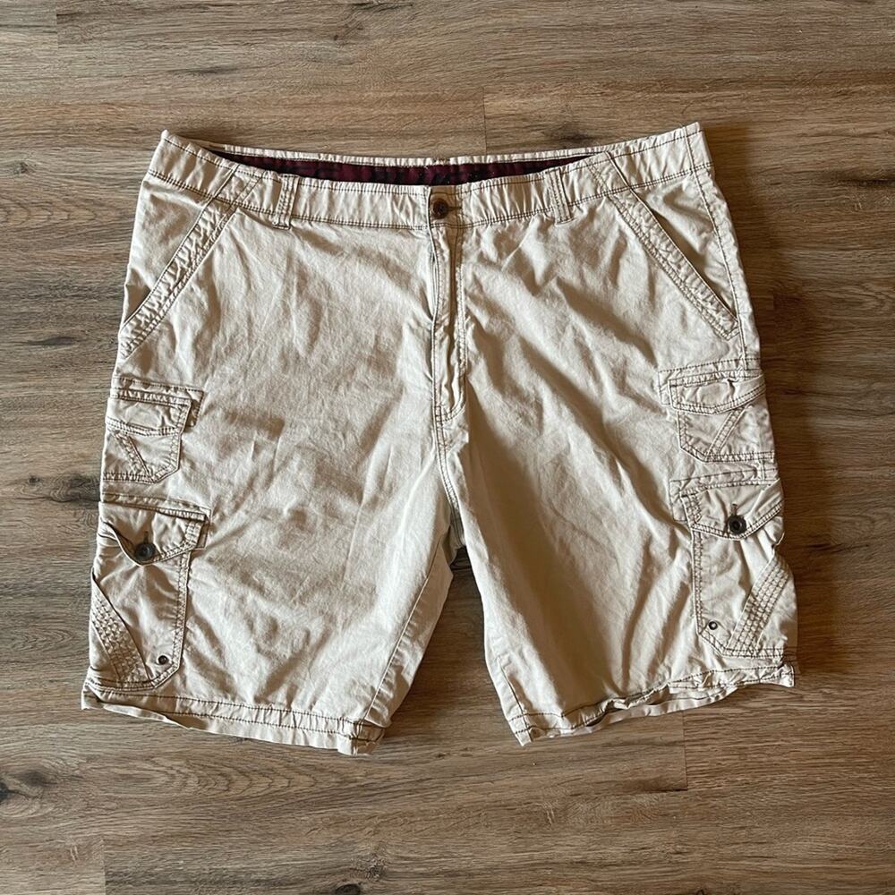 Plugg Cargo Shorts Size 46
